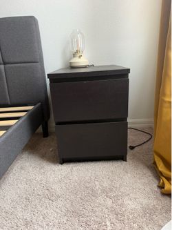 Side table with 2 drawers