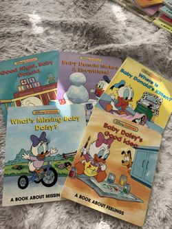5 Disney Babies Books .