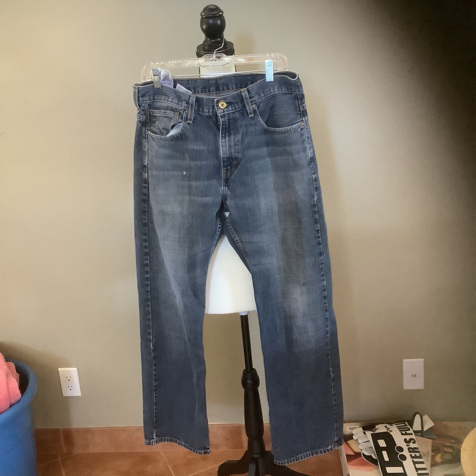 Mens Levi Jeans