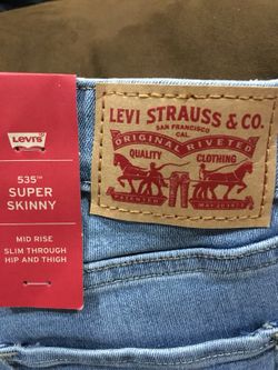 Womens Levi’s 535 super skinny jeans
