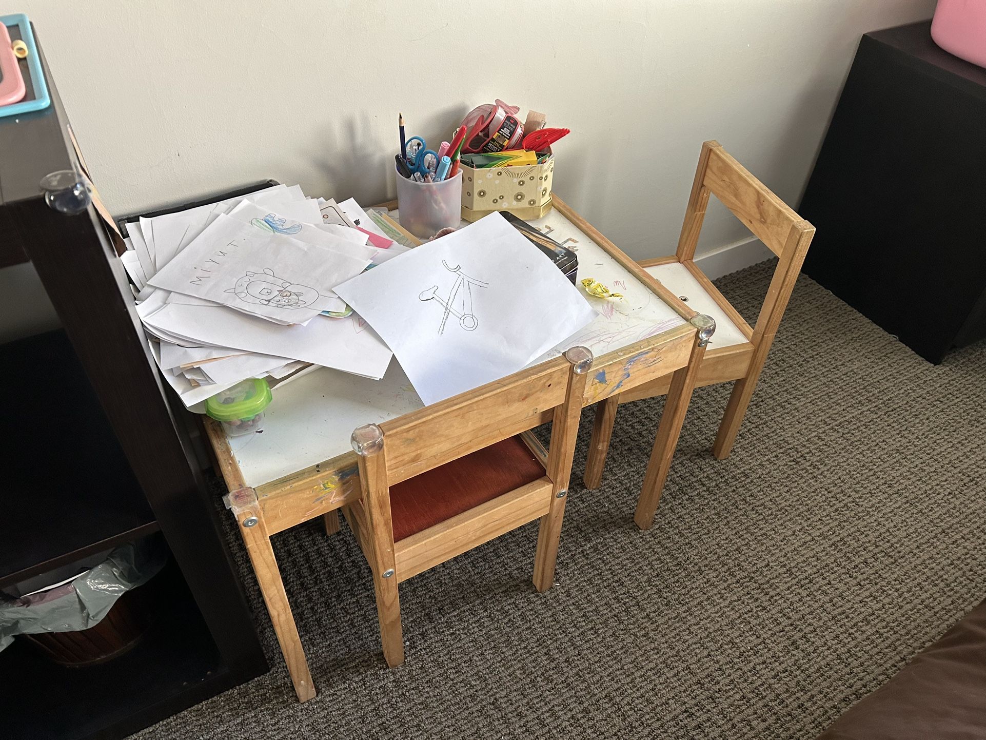 Free IKEA Kids Desk And Chairs