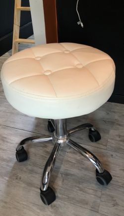 Small swivel stair