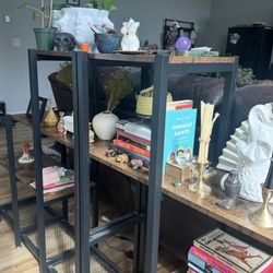 2 Sets Of Cubic Shelves