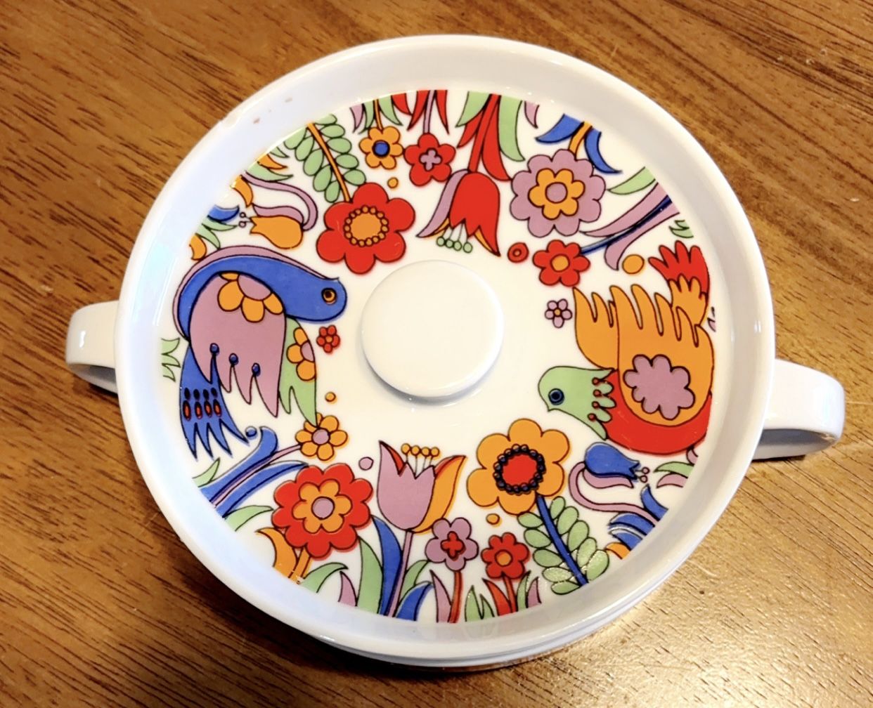 Vintage Royal Crown Porcelain Paradise Birds And Tulips Colorful Ovenware