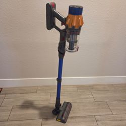 Self-Standing Stick Vacuum Cleaner with Aroma