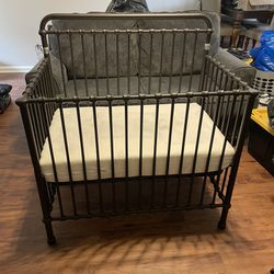 Mini Baby Crib