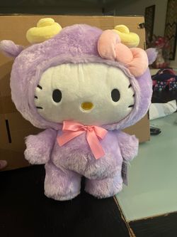 Hello kitty plushie