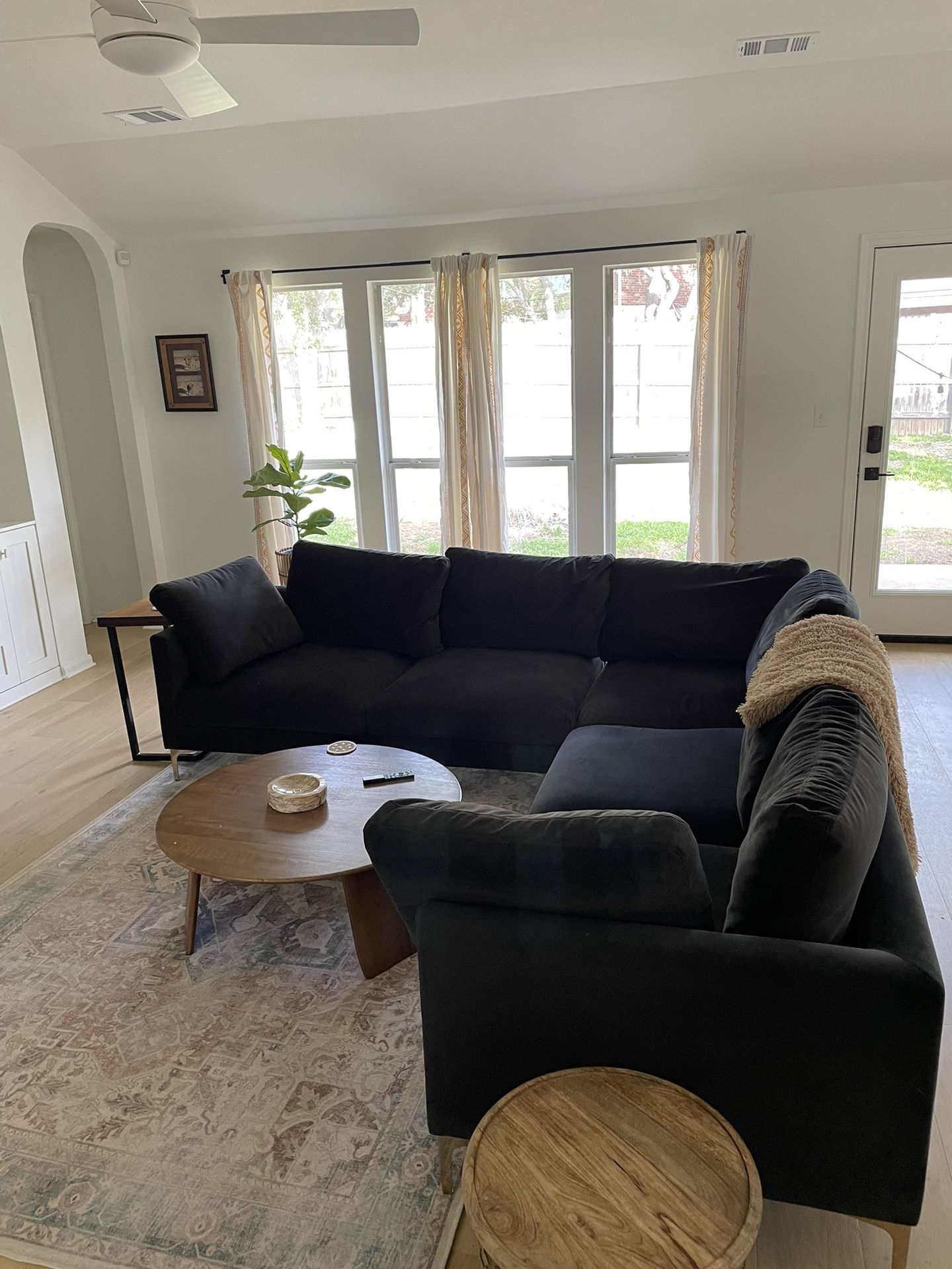 L-Shaped sectional (Castlery)