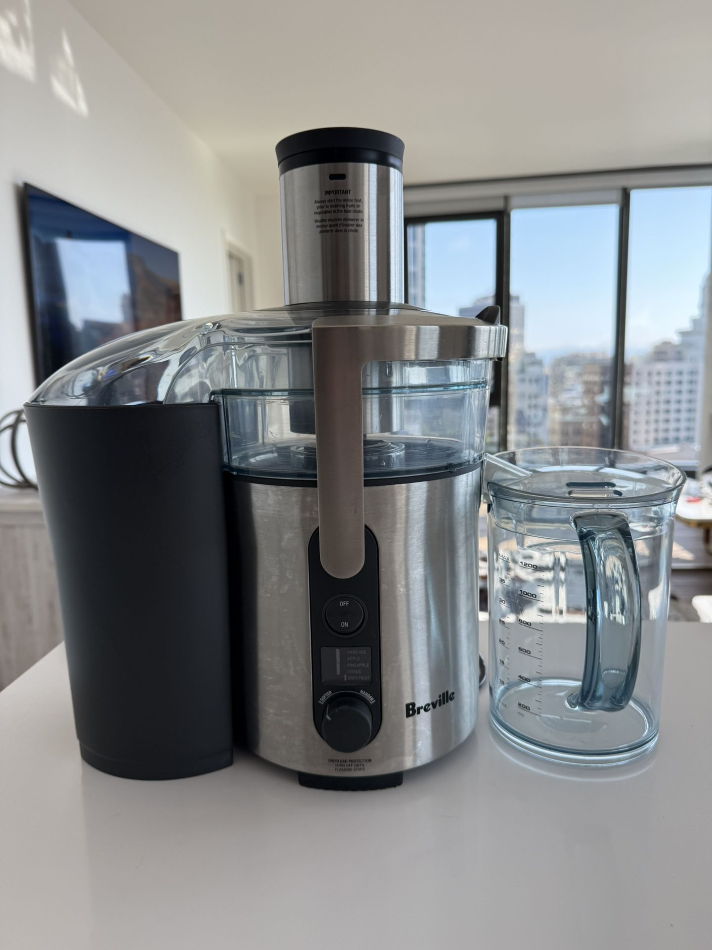 Breville BJE510XL Juice Fountain Juicer – 900W, Multi-Speed – $80 (Downtown Oakland)