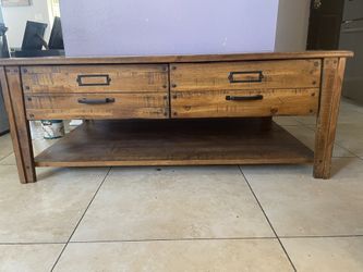 *Oak Coffee Table w/2 drawers*