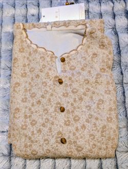 Women's Extra Long Top - XL (New)