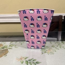 Dodgers Hello Kitty Popcorn Bucket 