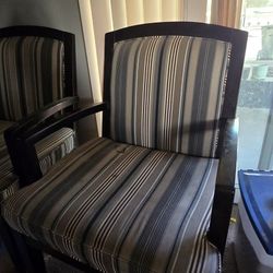 Arm Chairs/ Accent Chairs