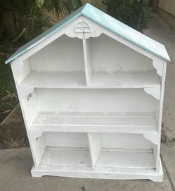 Dollhouse shelf