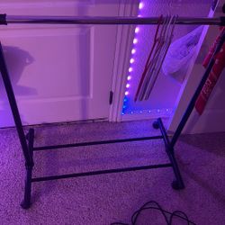 Clothes Hanger 