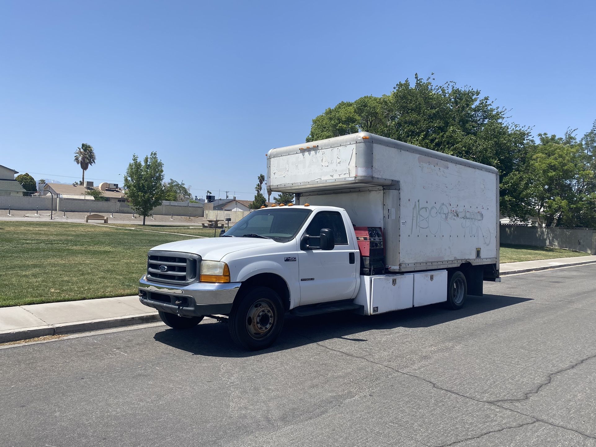 1999 Ford F-450 7.3 Powerstroke Diesel