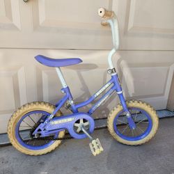 Vintage Rallye Lace 12" Bicycle