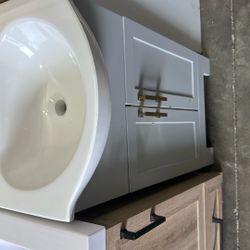 18 in vanity bathroom $110