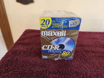 Maxell CD-R Music 80 Min 20-Pack and lots of empty CD cases and sleeves
