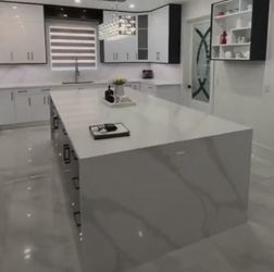 Custom Kitchen Cabinets