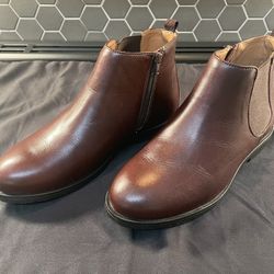 Boys Boots (NWT)