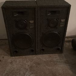 Speakers 