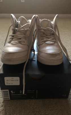 Boy Jordan’s size 1
