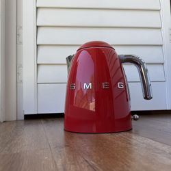 SMEG 50s Kettle NEW