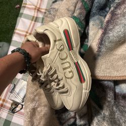 Gucci Shoes unisex