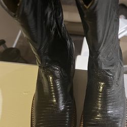 Kids Armadillo cowboy boots size 4.5/ Botas de armadillo para niño talla 2.5 mex
