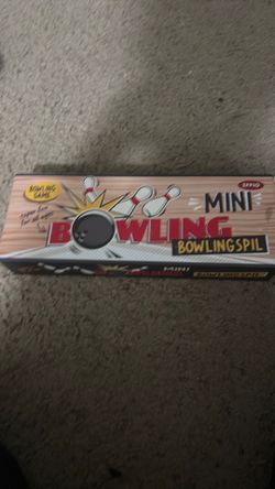 Mini bowling set