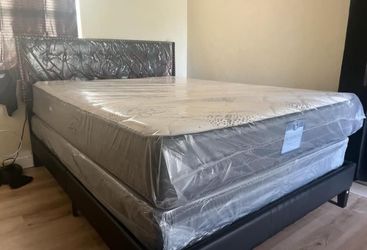 New Queen Size Pillow Top Mattress