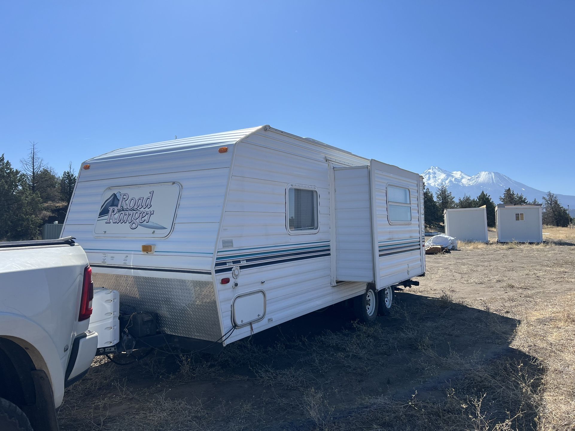 2001 Road Ranger 23D