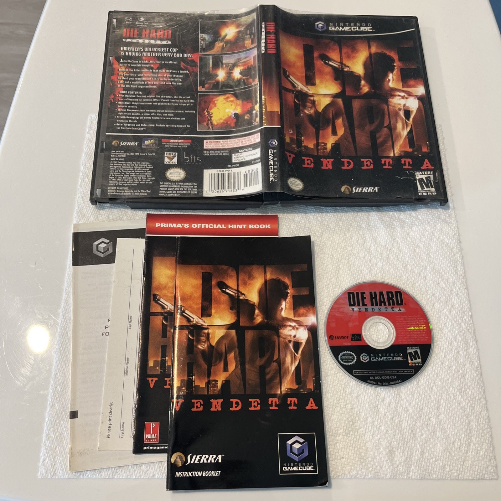 Die Hard: Vendetta (Nintendo GameCube, 2002) - Complete CIB w/ Manual