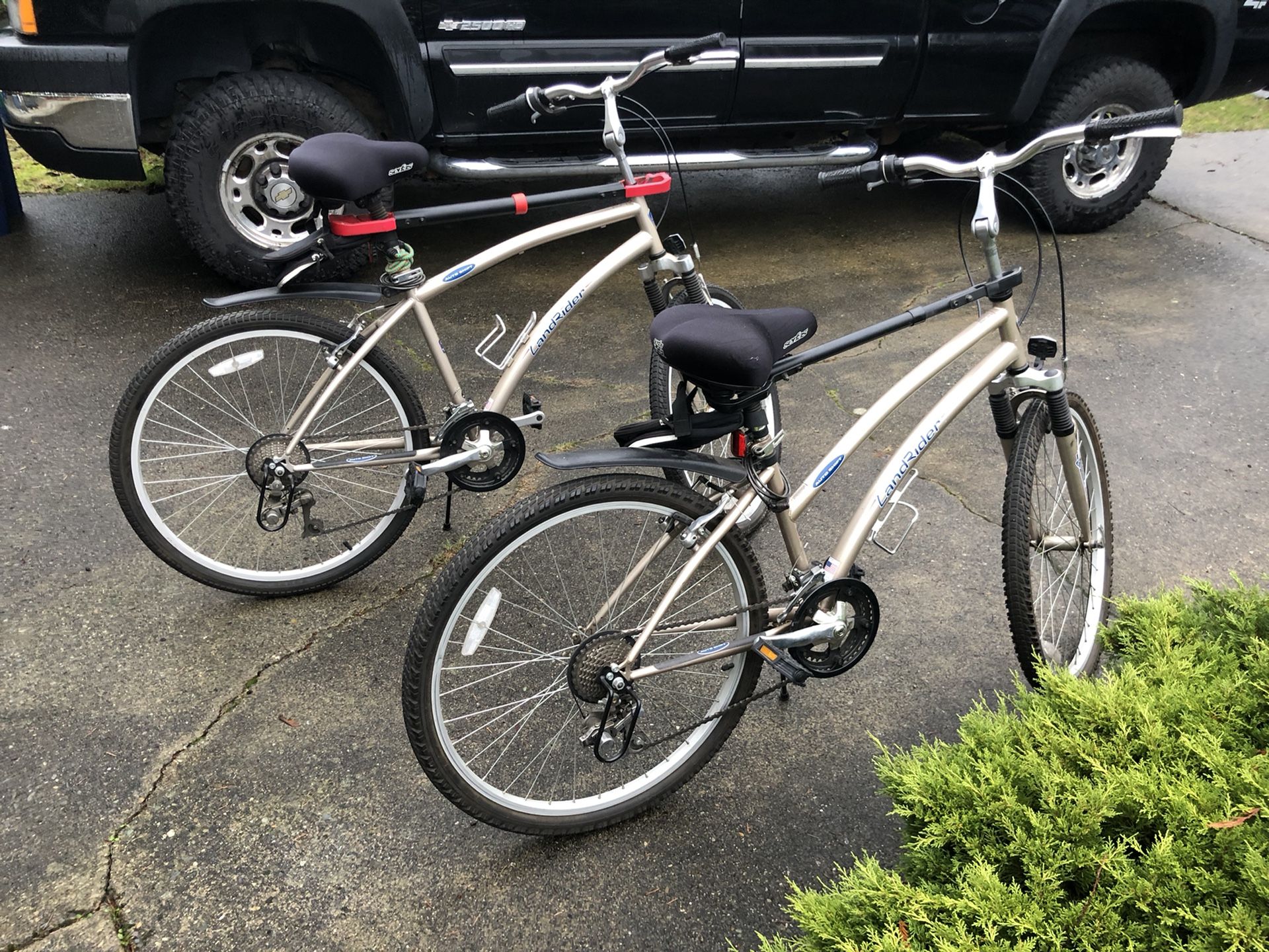 Hardly used LandRider Auto Shift Adult Bikes for Sale in Seattle, WA