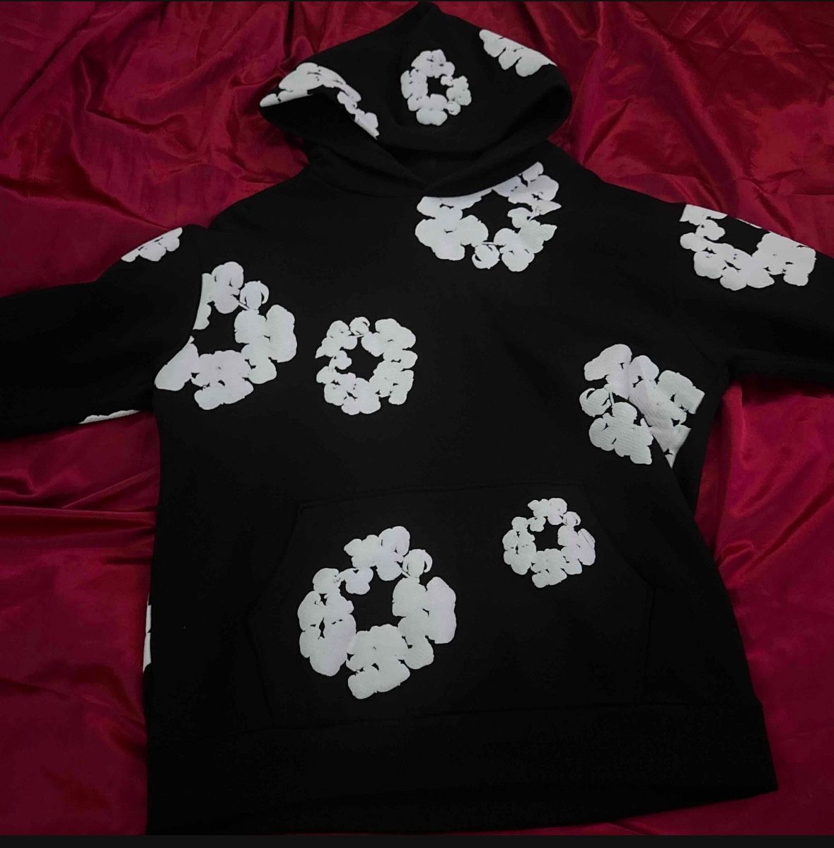 Black Cotton Wreath Denim tear 