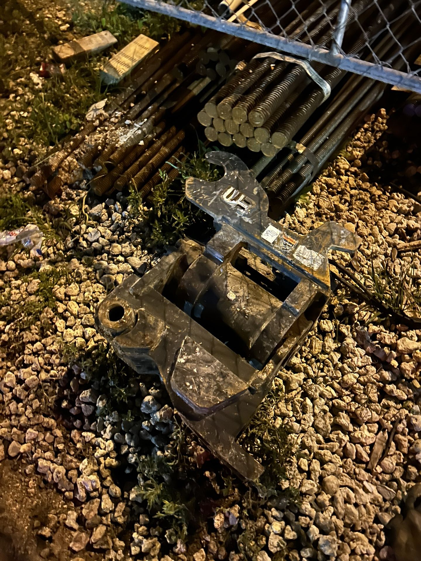 John Deere Swivel Bucket Attachment For 50 G And Bucket 