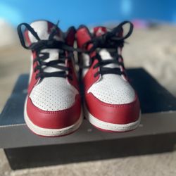 Jordan Aplha 1 Chicago 