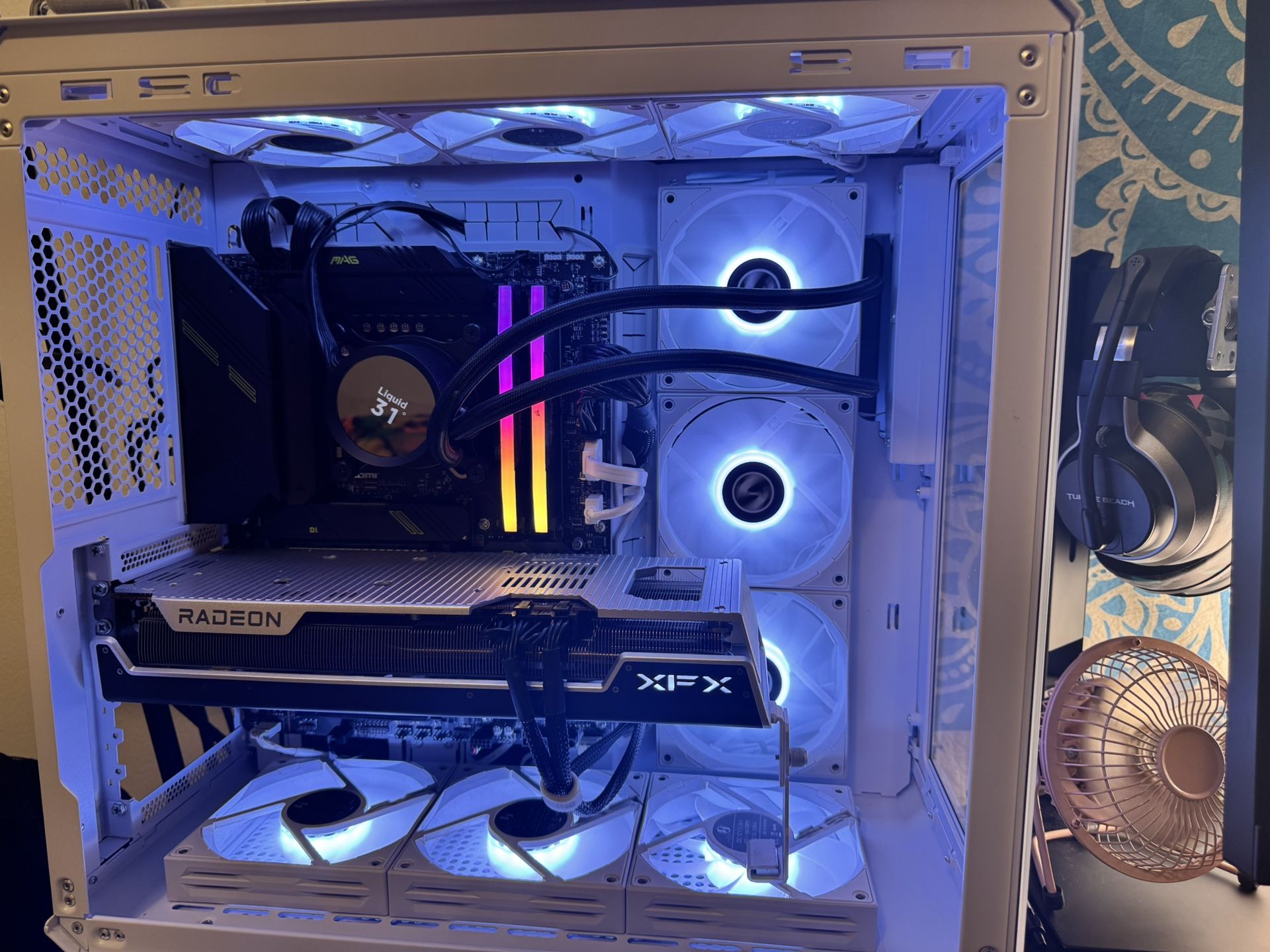 High-Performance Gaming PC - i5 14600K | 7800XT | 32GB RAM | 1TB SSD