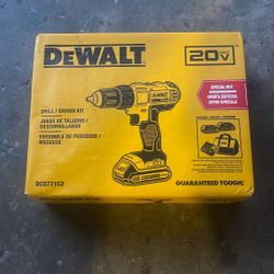 DEWALT 20V Max Cordless Drill Driver Set