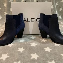 Aldo Navy ankle boots size 8..