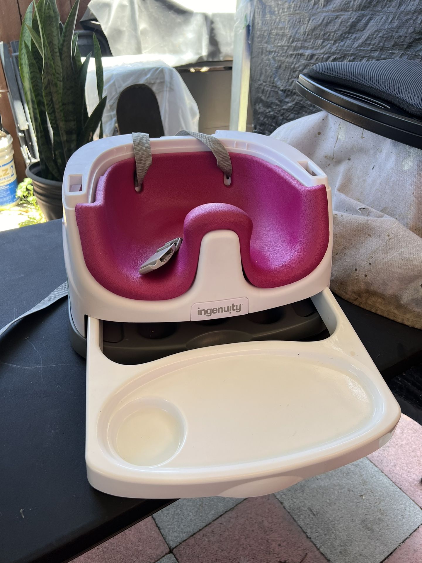 2 In 1 Booster Feeding & Floor Seating