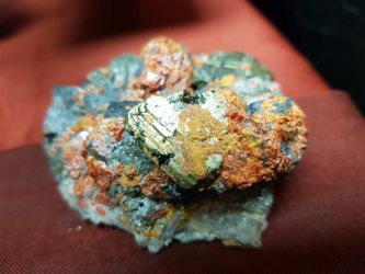 Crystal cluster mixed minerals