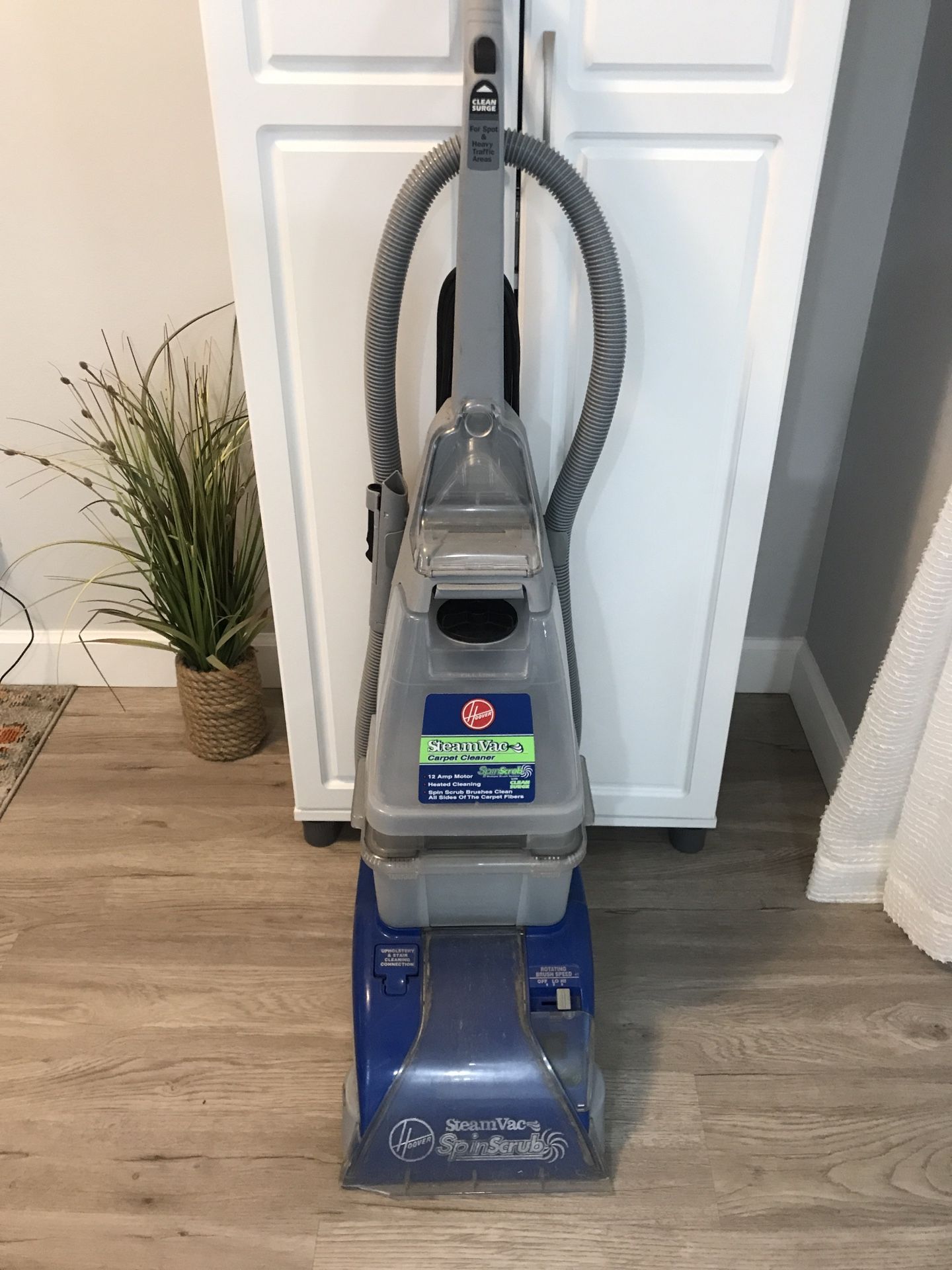 Carpet Shampooer for Sale in Pinellas Park, FL OfferUp