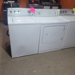 Whirlpool/kenmore  Washer And Dryer Set White Top Load 