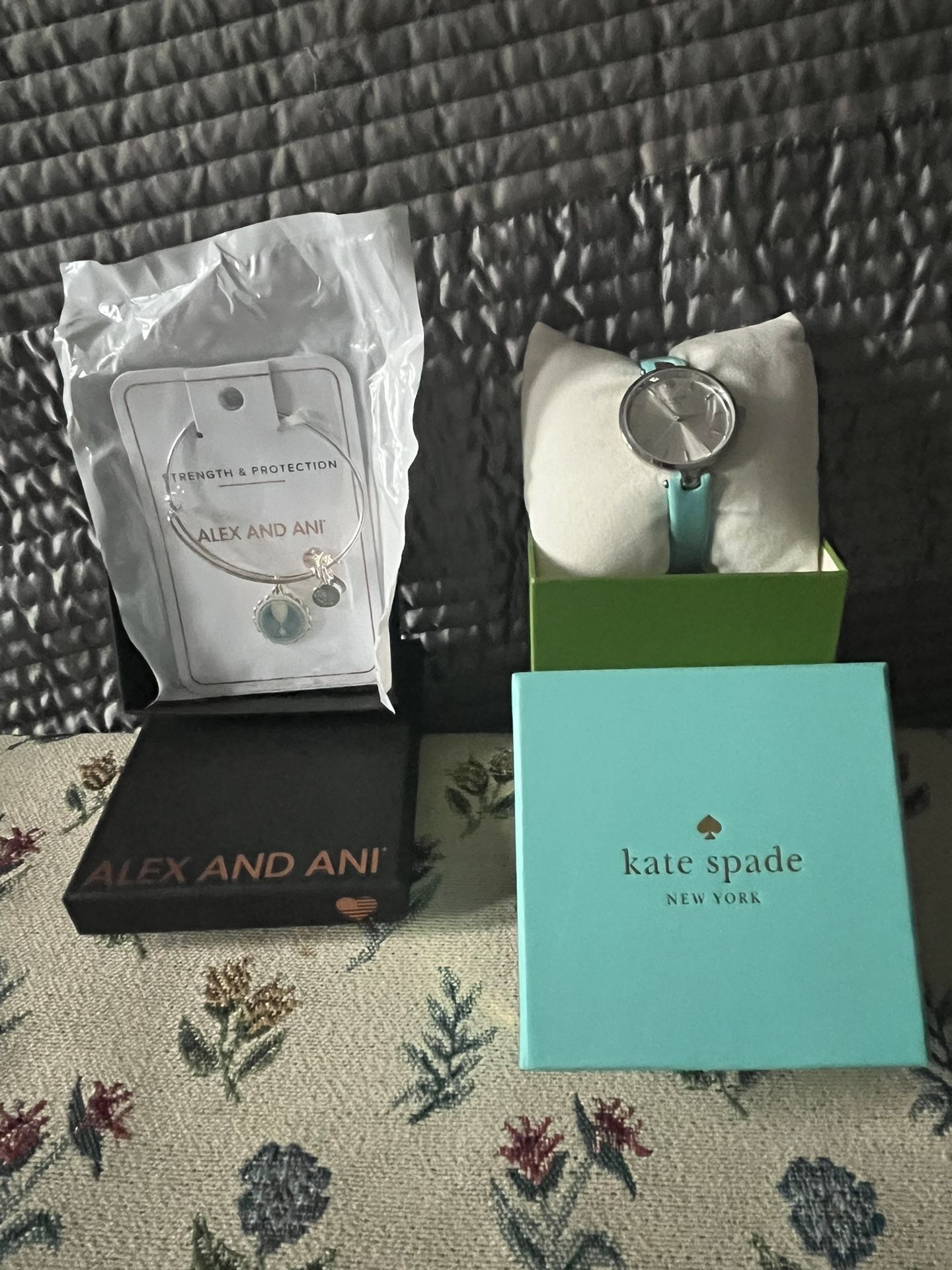 Women’s watch and bracelet