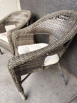 Patio chairs (cushions included)