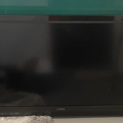 Vizio 32 In Flat Screen TV