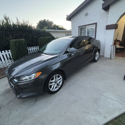 2015 Ford Fussion SE