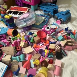 A Lot And Lots Of Toys 